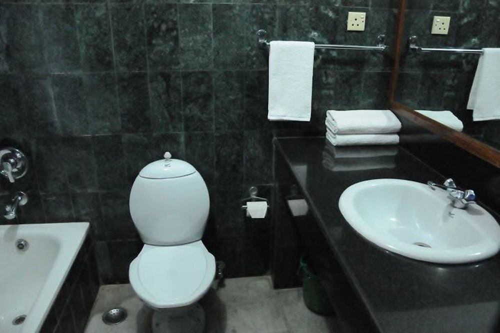Hotel Clarion Катманду Екстериор снимка